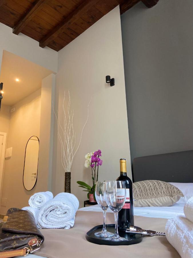 Soha Piazza Di Spagna Boutique Rom Exteriör bild