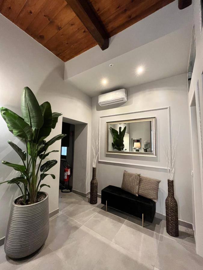 Soha Piazza Di Spagna Boutique Rom Exteriör bild