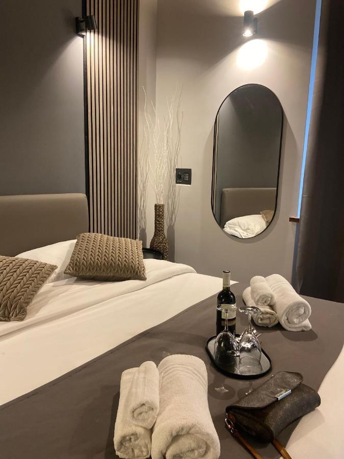 Soha Piazza Di Spagna Boutique Rom Exteriör bild