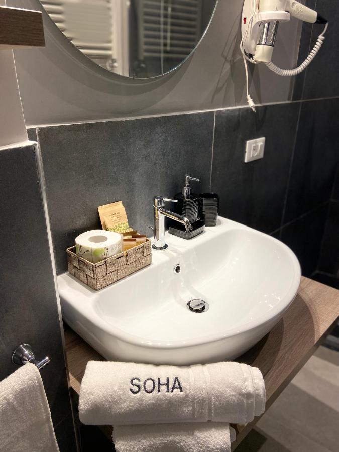 Soha Piazza Di Spagna Boutique Rom Exteriör bild